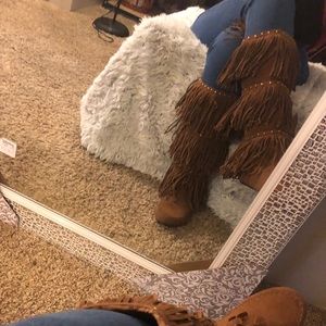 3 layer fringe tan boots 
US women’s size 9.5